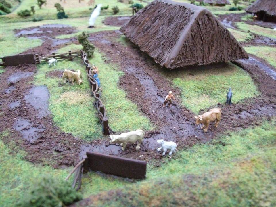 L'enclos du bétail près d'un bâtiment