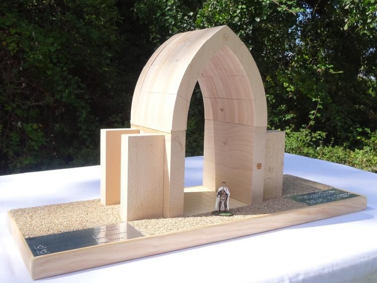 Vue de trois quarts, avec les repères en braille